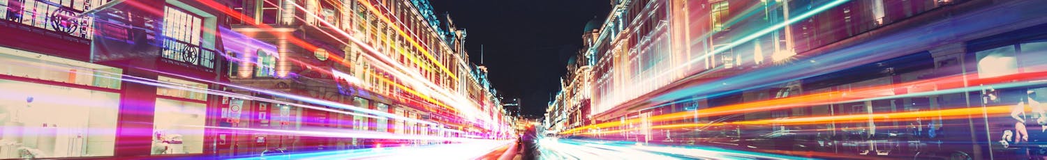 Lysande streck i staden